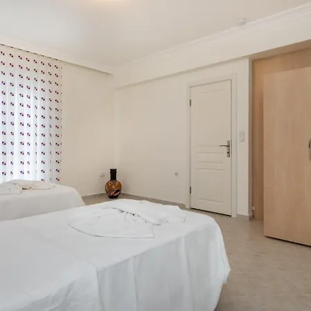 빌라 Rent Your Own Luxury With 4 Bedrooms Mugla 1005