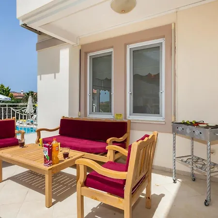 Rent Your Own Luxury With 4 Bedrooms Mugla 1005 올루데니스