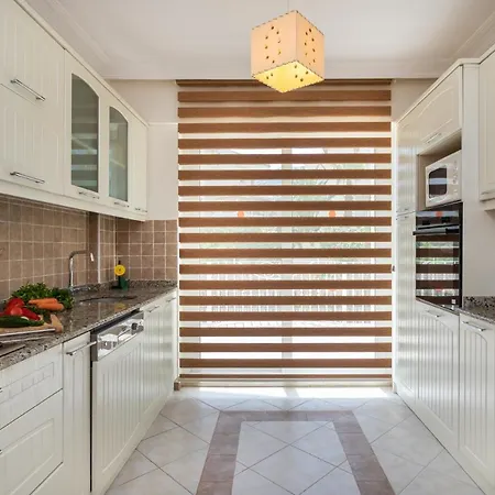 Rent Your Own Luxury With 4 Bedrooms Mugla 1005 빌라 *