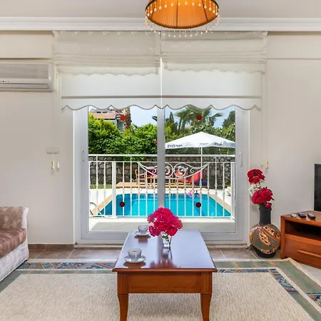 Rent Your Own Luxury With 4 Bedrooms Mugla 1005 올루데니스